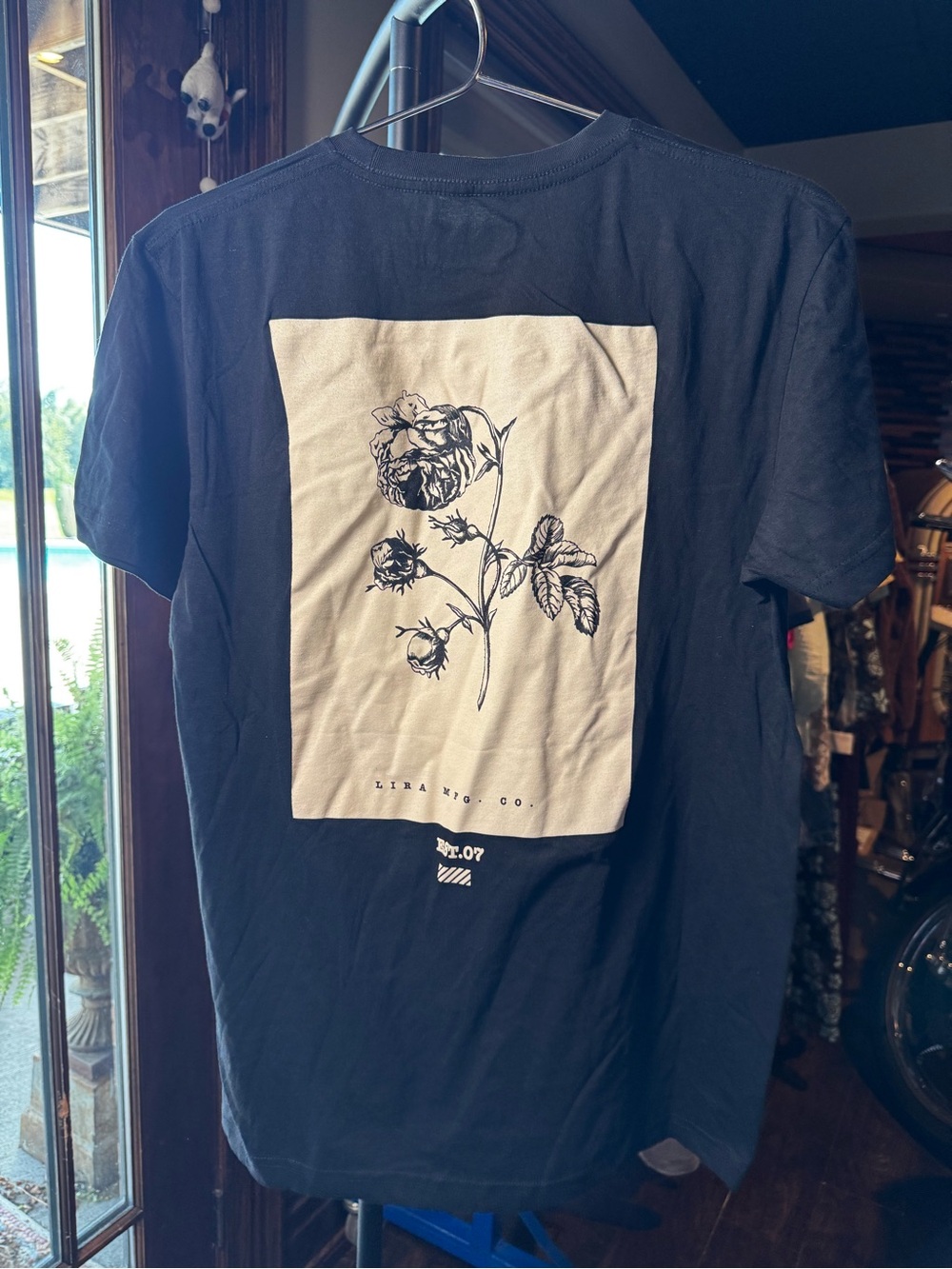 Lira Mfg. Co Black Graphic T Shirt Botanical Rose Print Size Medium